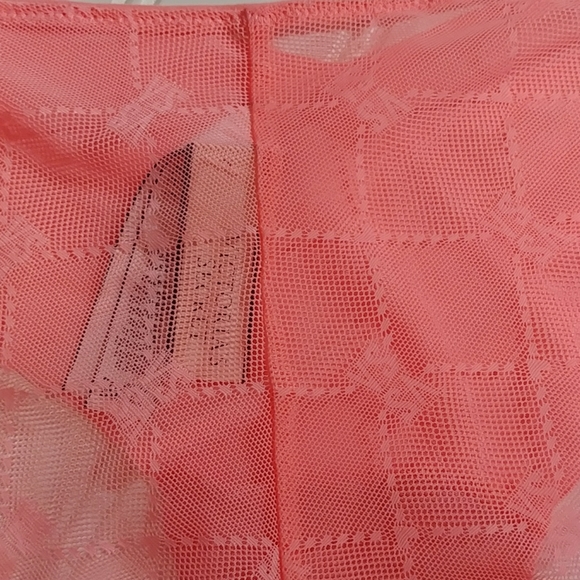 3/$25.- VS Seamless Coral Hipster Panty - Picture 6 of 8